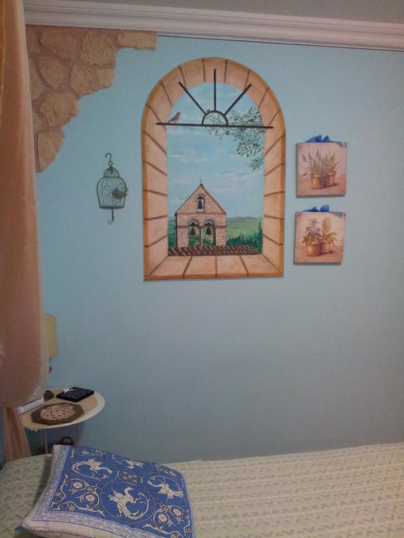 אסיסי Bed And Breakfast A Casa Delle Fate חדר תמונה