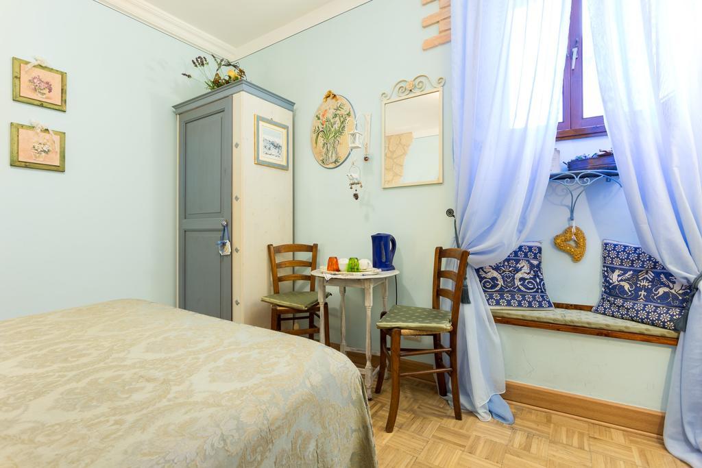 אסיסי Bed And Breakfast A Casa Delle Fate מראה חיצוני תמונה