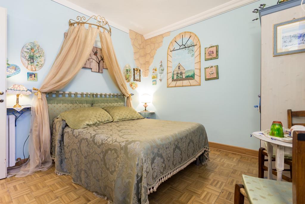 אסיסי Bed And Breakfast A Casa Delle Fate מראה חיצוני תמונה
