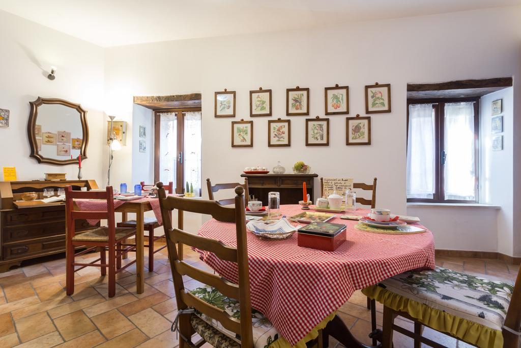 אסיסי Bed And Breakfast A Casa Delle Fate מראה חיצוני תמונה