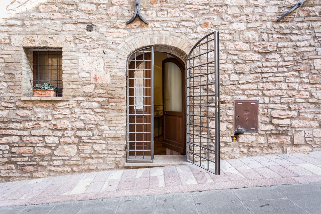 אסיסי Bed And Breakfast A Casa Delle Fate חדר תמונה
