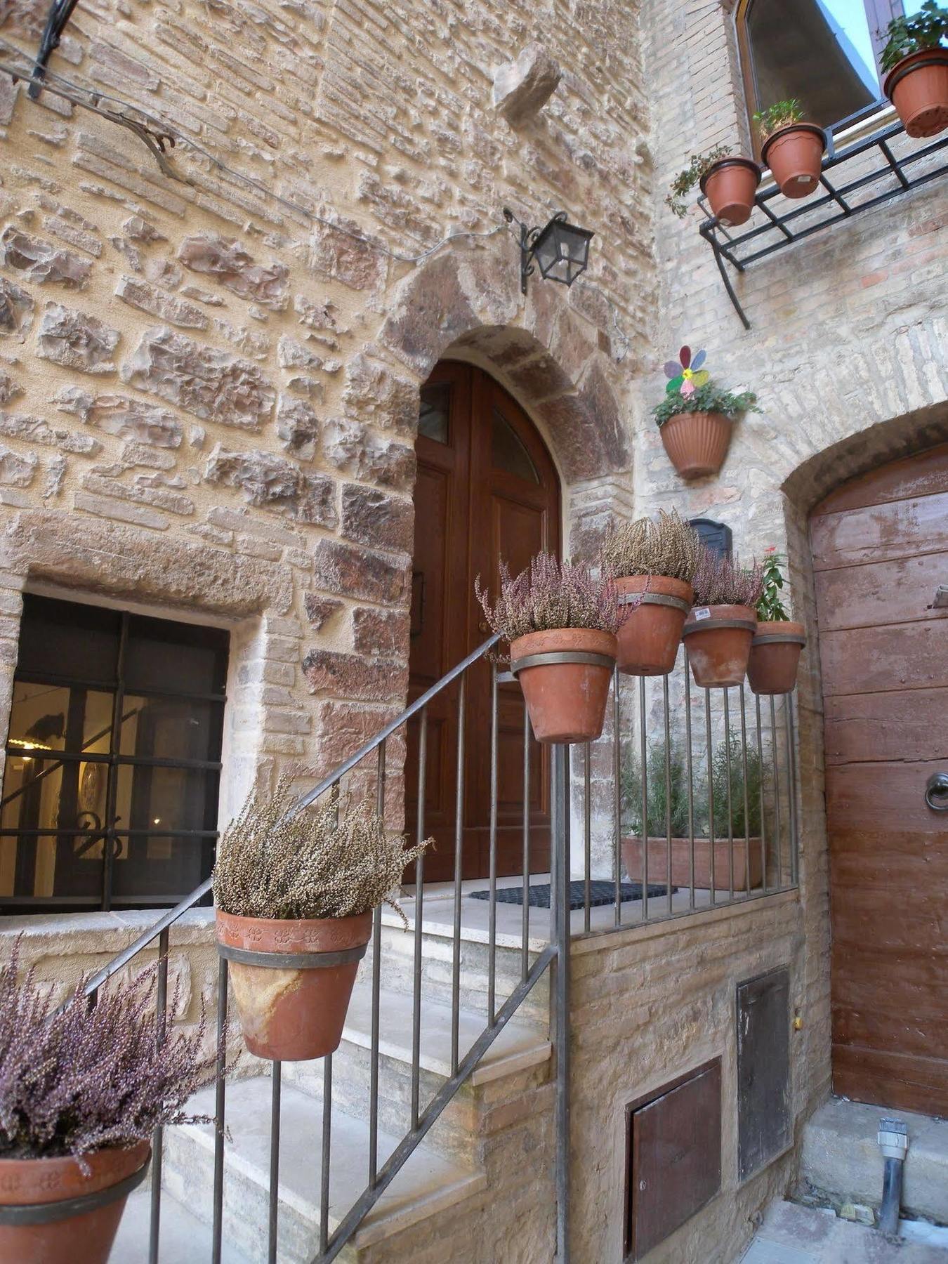 אסיסי Bed And Breakfast A Casa Delle Fate מראה חיצוני תמונה